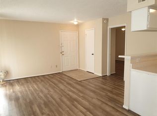 2750 Holly Hall St APT 107, Houston, TX 77054