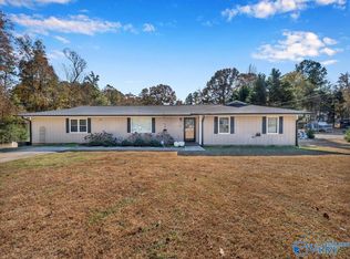 118 Greenwood Dr, Scottsboro, AL 35769