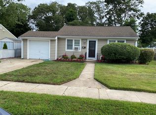 1417 Lombardy Blvd, Bay Shore, NY 11706