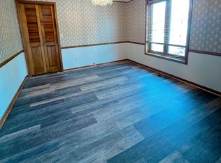 11606 Monrovia St, Overland Park, KS 66210