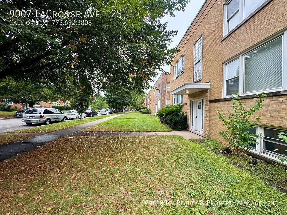 9007 Lacrosse Ave #2S