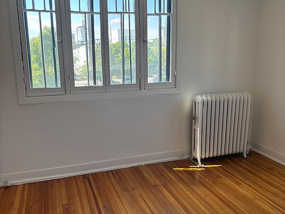 5th image of 2545 Champa St APT 10