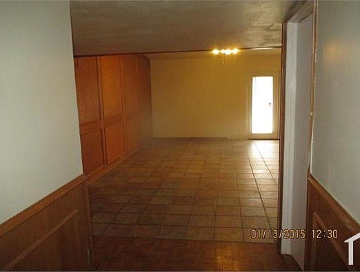 4th image of 1459 Waterton Dr