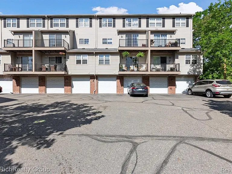 667 River Park Village Blvd #667 — Photo 22