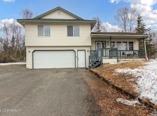 606 Maple Dr, Kenai, AK 99611