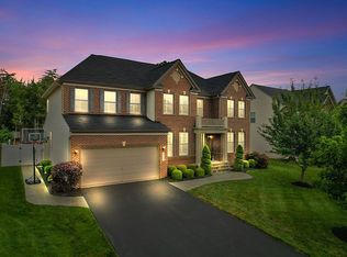 42170 Cameron Parish Dr, Ashburn, VA 20148