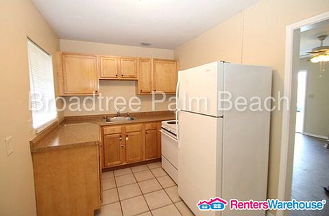 2nd image of 4674 Myrtle Ln