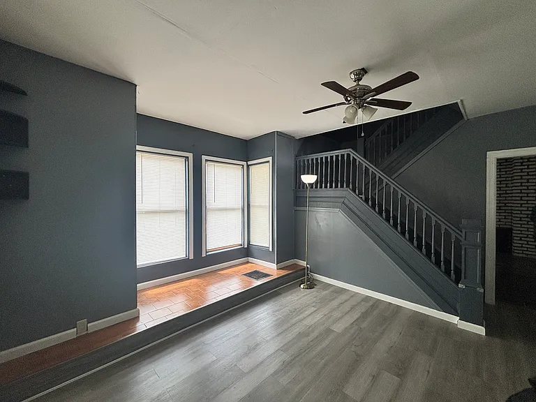 1934 Butterfield Ave — Photo 4