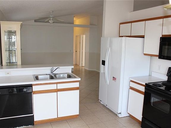 4th image of 212 Horstfield Dr