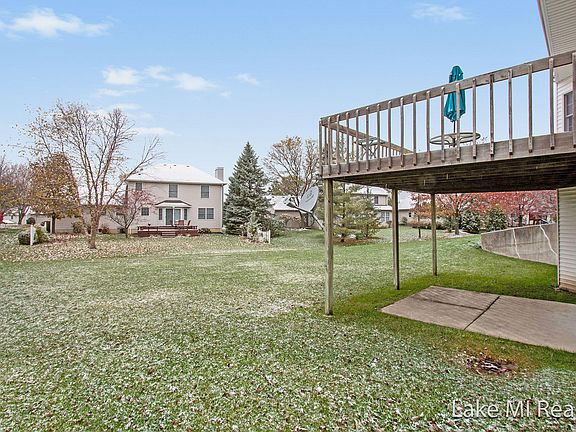 3rd image of 5381 Ticonderoga Dr SE