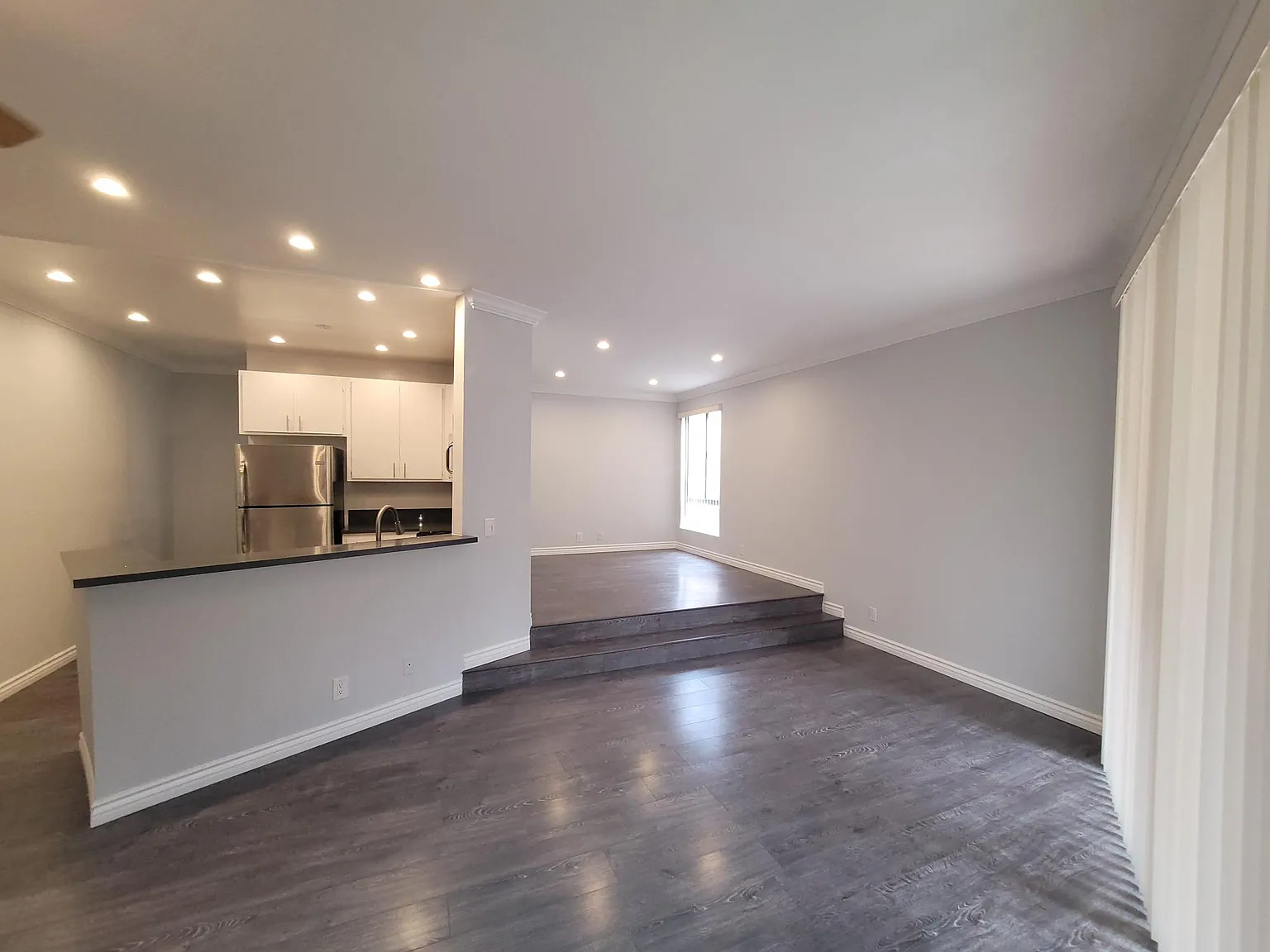 1 bed, 750 sqft, $2,100 — Photo 2