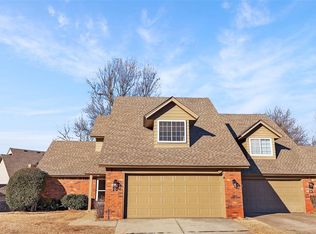 15 Coventry Ct, Edmond, OK 73012