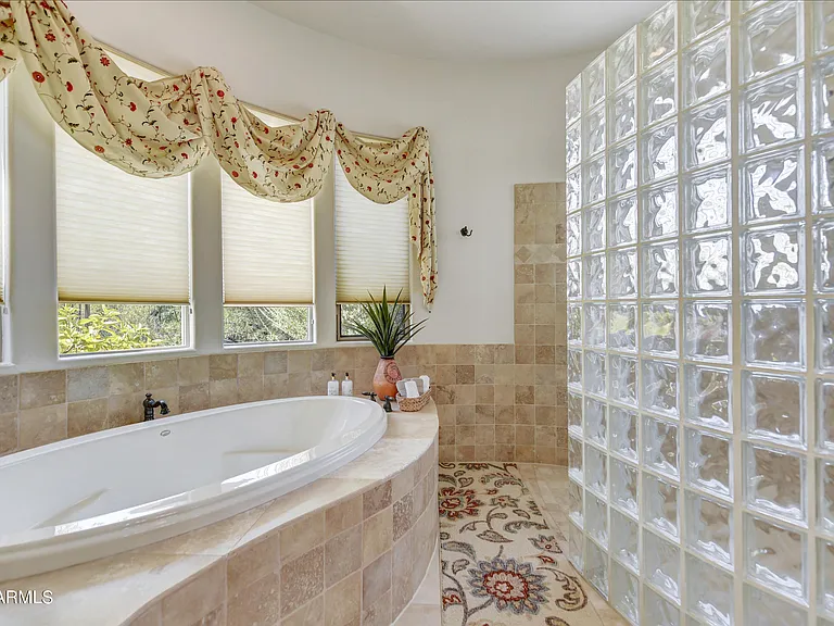 10989 E Taos Dr — Photo 44
