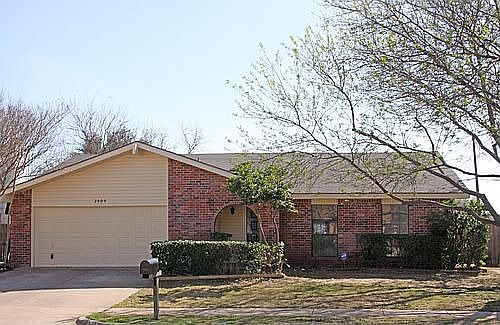 Large corner lot!