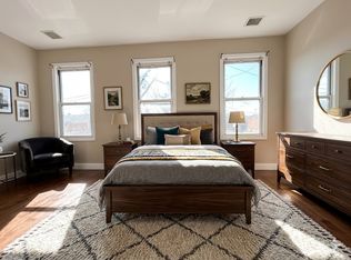 24-31 81st St #2, East Elmhurst, NY 11370