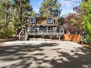800 Cedar Ln, Sugarloaf, CA 92386