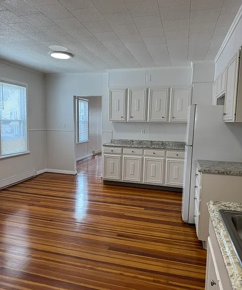39-41 Belvidere Ave #2 — Photo 2