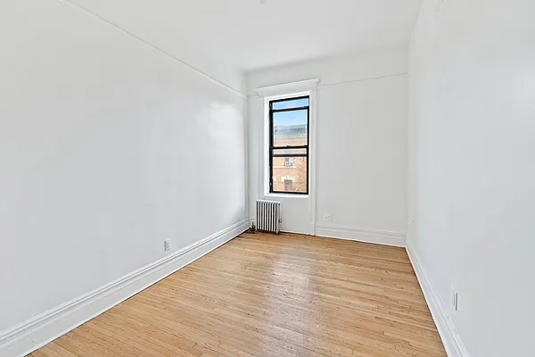 Rented by Douglas Elliman | media 19