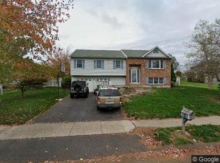 111 Schwink Dr, Meriden, CT 06450