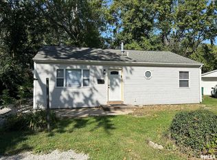 12 Douglas Ct, Springfield, IL 62704