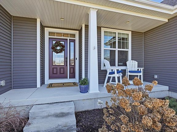 2nd image of 4754 Sunset Ridge Drive