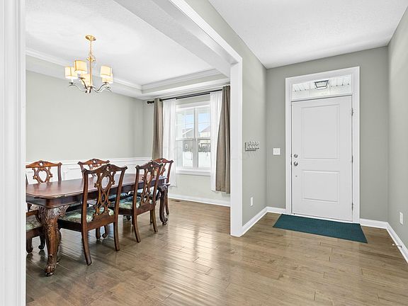 5th image of 4890 Pinnacle Woods Dr