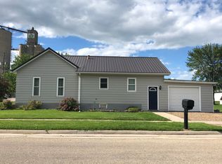 955 Main St, Jesup, IA 50648
