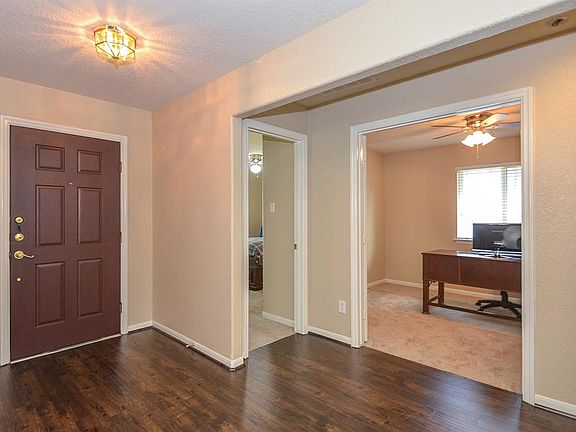 4th image of 1539 Chandler Park Ln