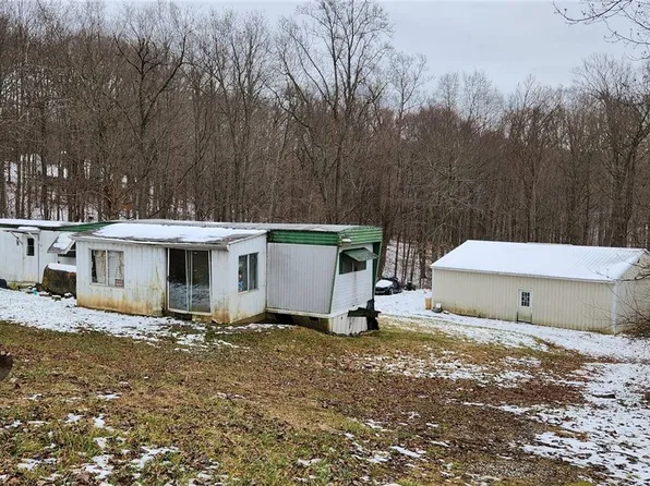 5834 Route 711, New Florence, PA 15944