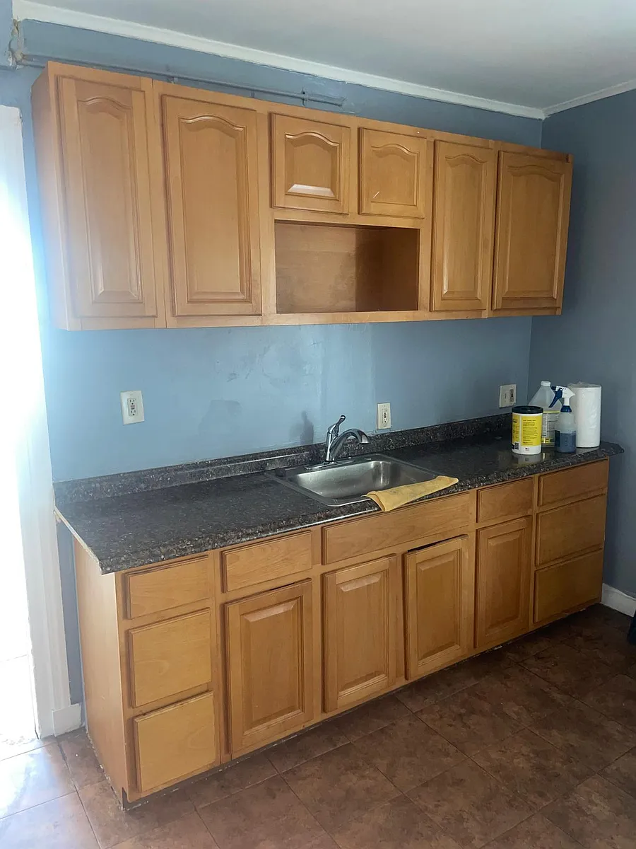 Building Photo - 46 N Leonard St #3S