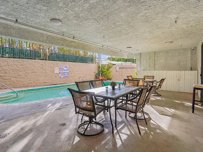 Camarillo Sunshine Apartments — Photo 13