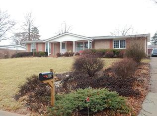 359 Meadowbrook Dr, Ballwin, MO