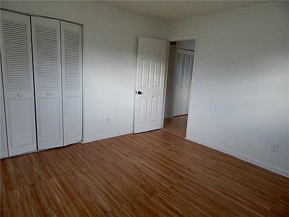 5th image of 1105 SE Theresa St