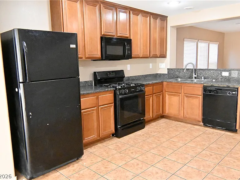 1155 Paradise Garden Dr — Photo 9