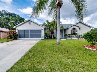 1889 Delaware St NW, Palm Bay, FL 32907