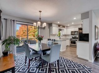 6770 Penamint Ln, Chanhassen, MN 55317