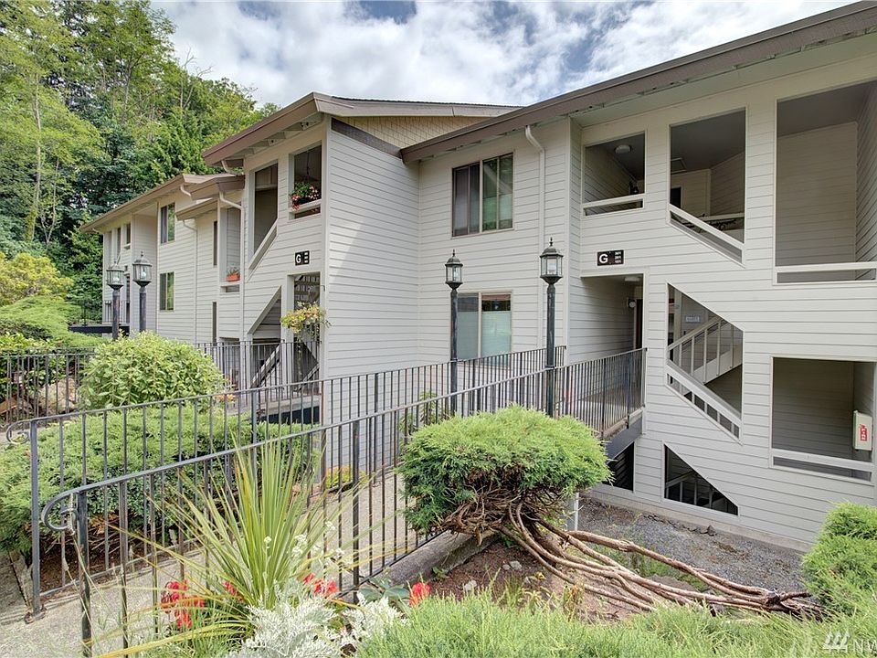 1st image of 23407 Lakeview Dr #G
