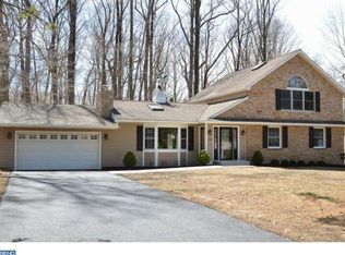 98 Springs Dr, Doylestown, PA 18901