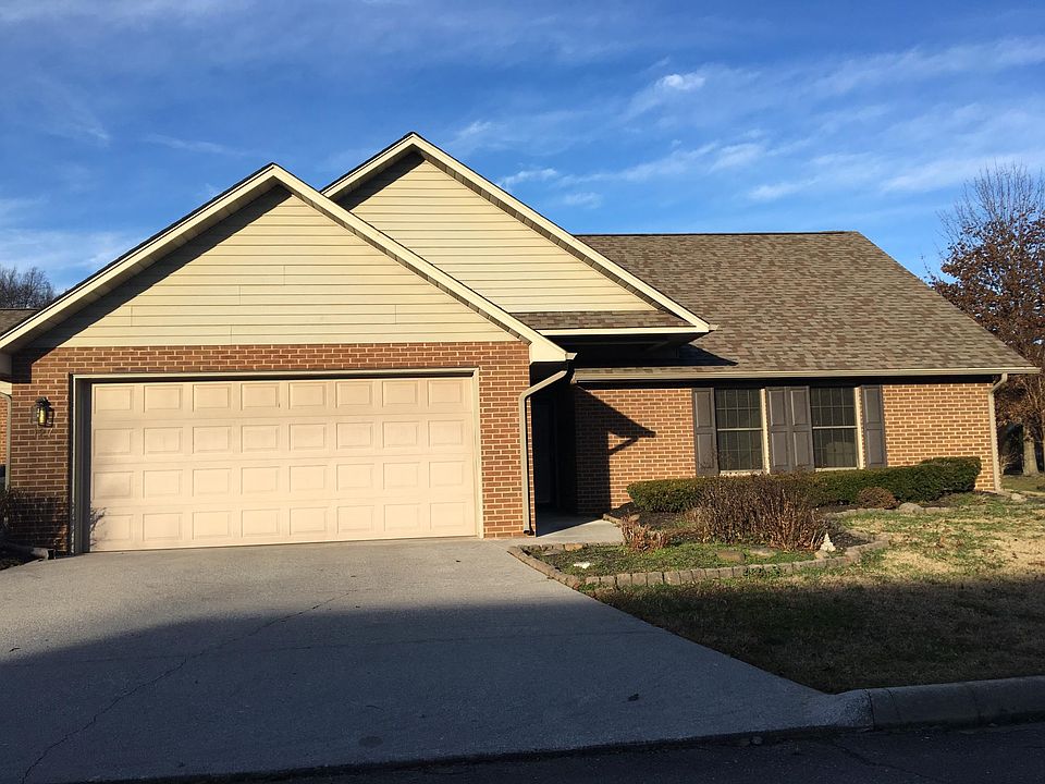 1st image of 127 Belgradia Ct