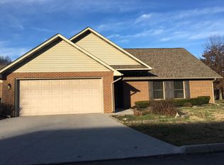 127 Belgradia Ct, Maryville, TN 37803