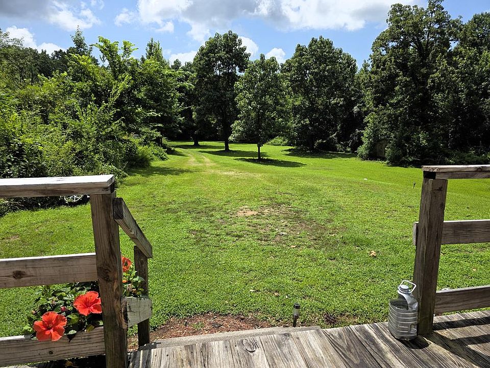 1st image of 865 Hatley Rd