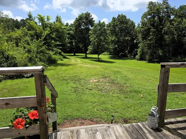 865 Hatley Rd, Holladay, TN 38341
