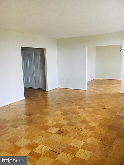 3 bed, 1712 sqft, $3,200 — Photo 3