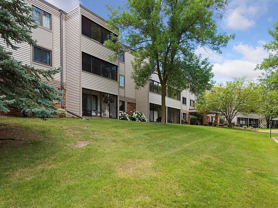 1st image of 4385 Trenton Ln N APT 104