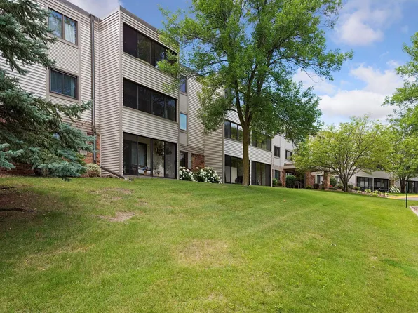 4385 Trenton Ln N APT 104, Plymouth, MN 55442