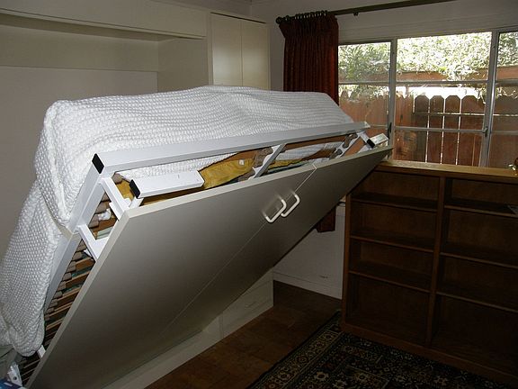 Murphy Bed in Small Bedroom