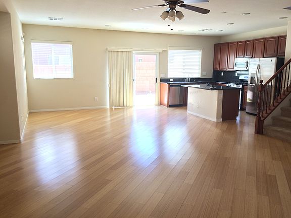 3rd image of 9205 Placer Bullion Ave