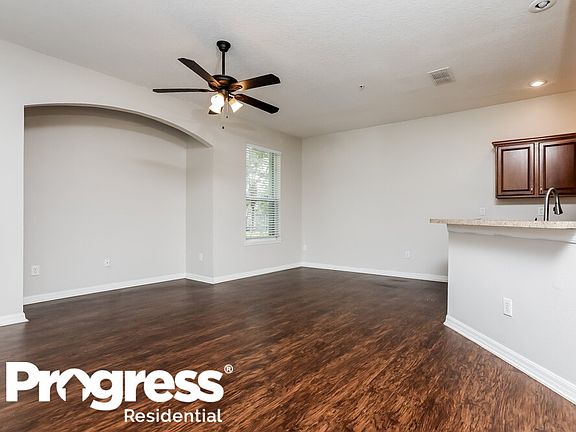 4th image of 1421 San Jacinto Cir