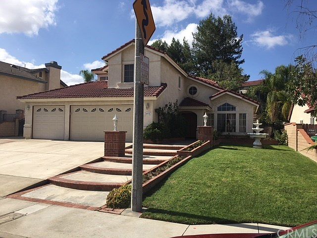1st image of 667 Pantera Dr