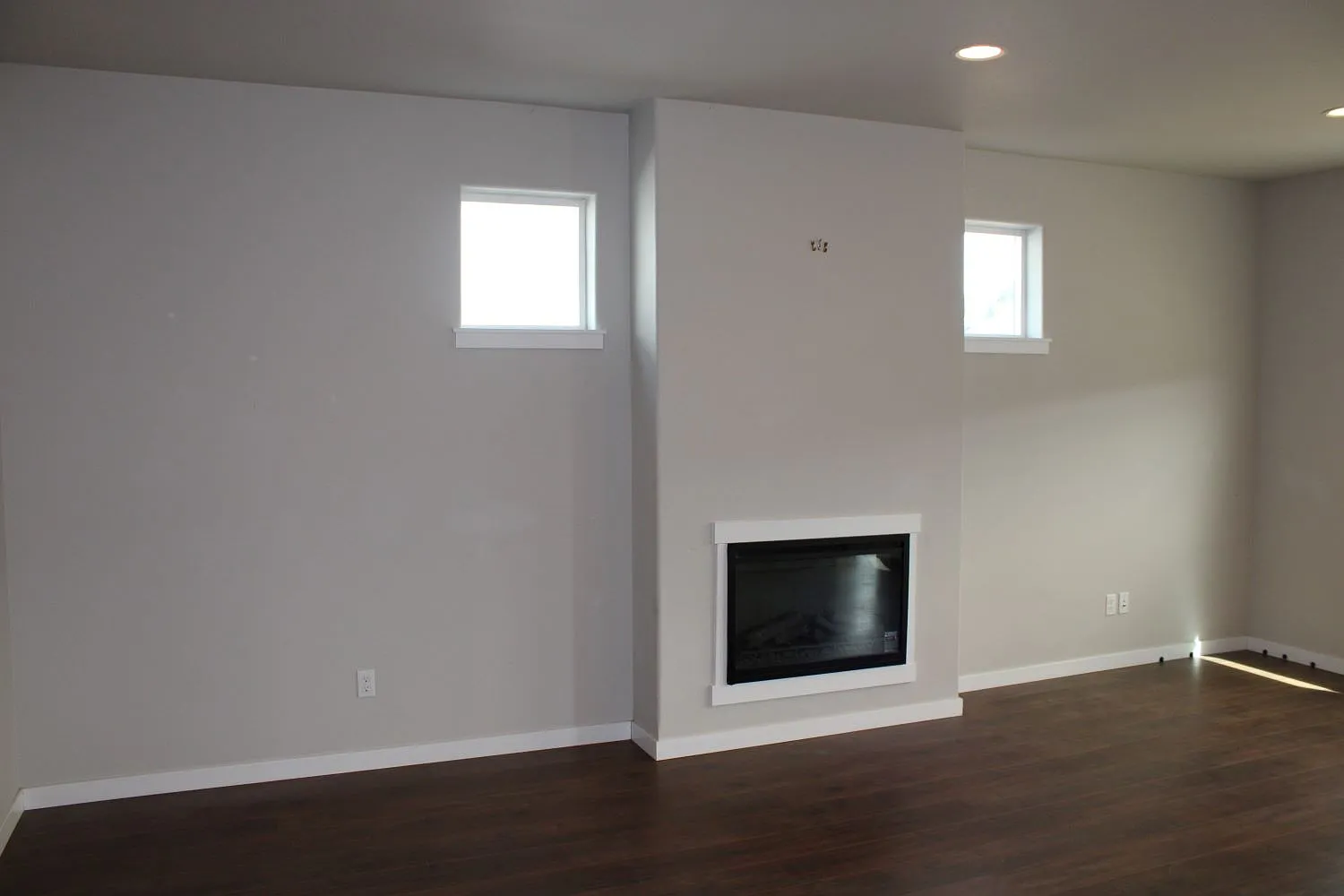 4 bed, 2.5 bath, 1898 sqft, $2,650 — Photo 2